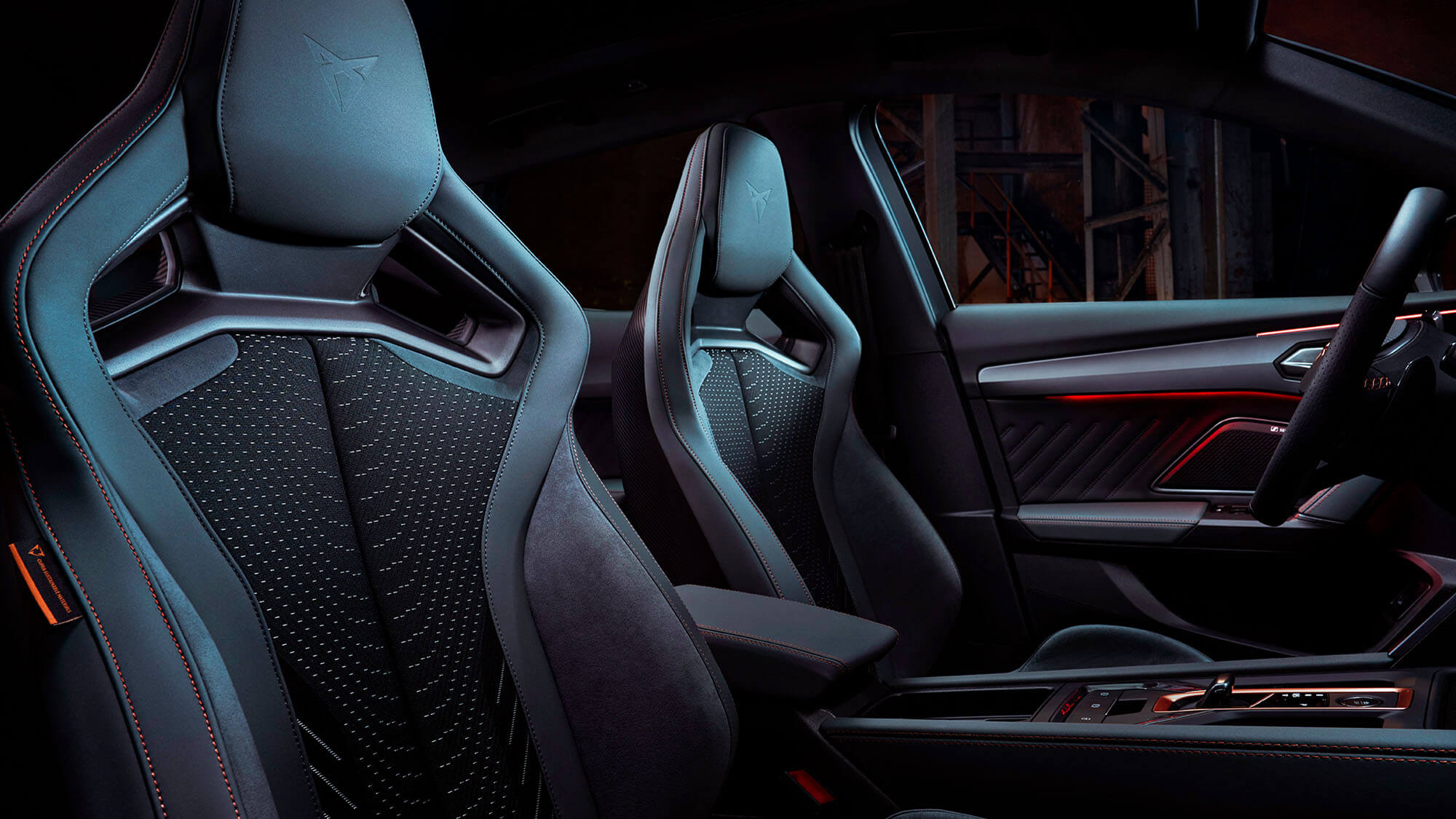 Front 3/4 render of a CUPRA  paint finish